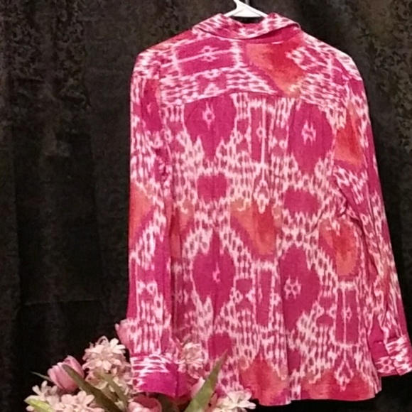 Beautiful button down, EUC - Picture 2 of 2